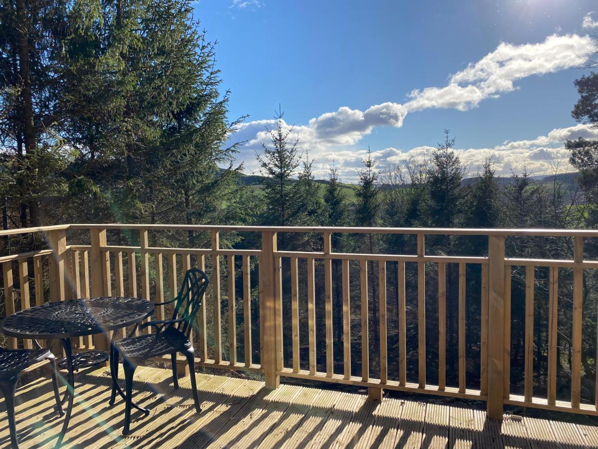 Acorn Lodge With Hot Tub Cupar Bagian luar foto