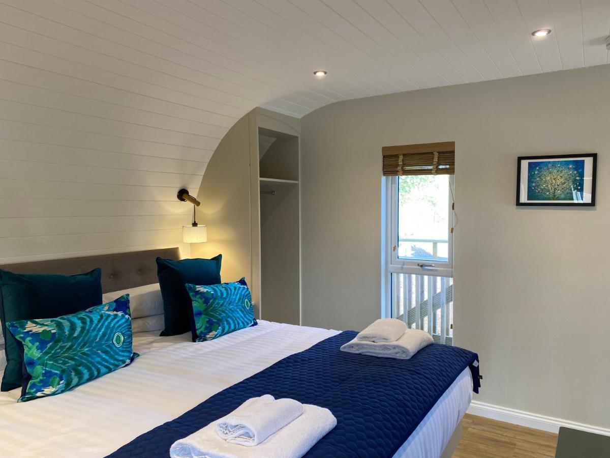 Acorn Lodge With Hot Tub Cupar Bagian luar foto