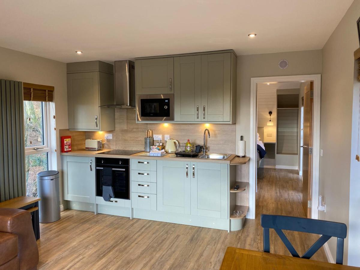 Acorn Lodge With Hot Tub Cupar Bagian luar foto