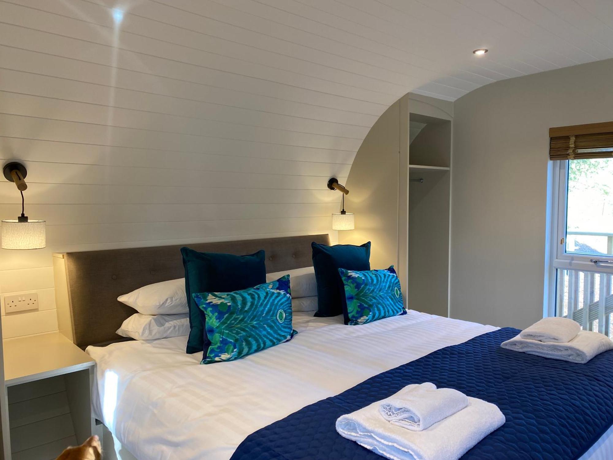 Acorn Lodge With Hot Tub Cupar Bagian luar foto